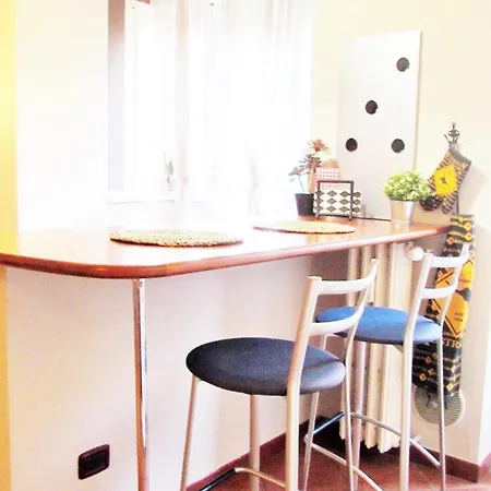 Casa San Raffaele * 维默德隆尼