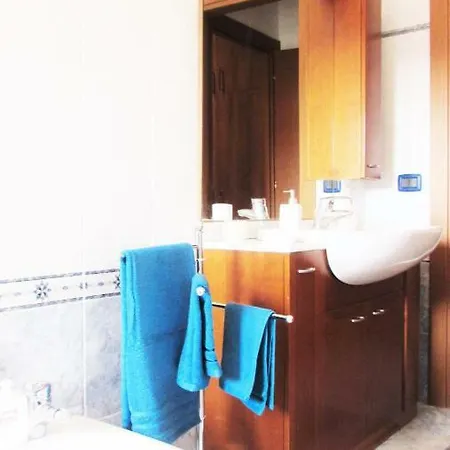 Casa San Raffaele * 维默德隆尼